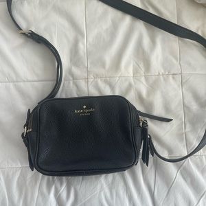 Kate Spade cross body bag in faux leather black